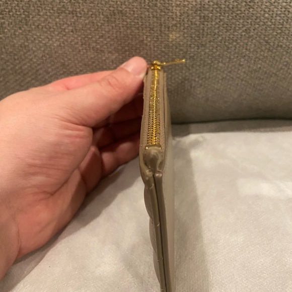 YSL Yves Saint Laurent Cassandre Quilted Card Holder Taupe - Picture 5 of 11